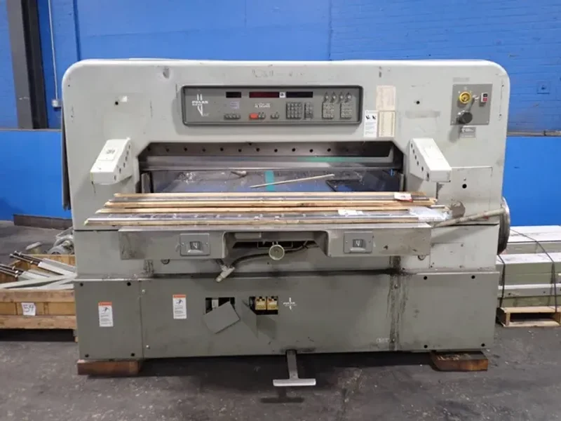 POLAR MOHR 52" PAPER SHEAR  -  137 EMC