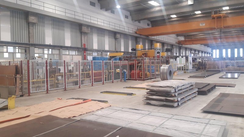 2050mm x 8mm x 35 Ton VAI Cut to Length Line with Rotary Shear (2003)