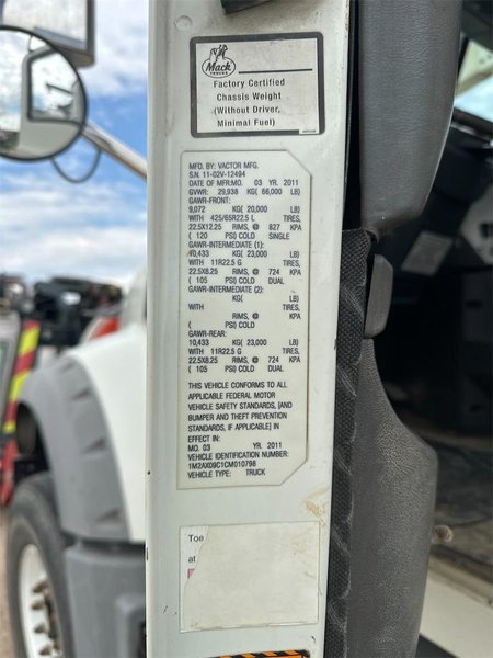 2012 Mack GU 713 1M2AX09C1CM010798