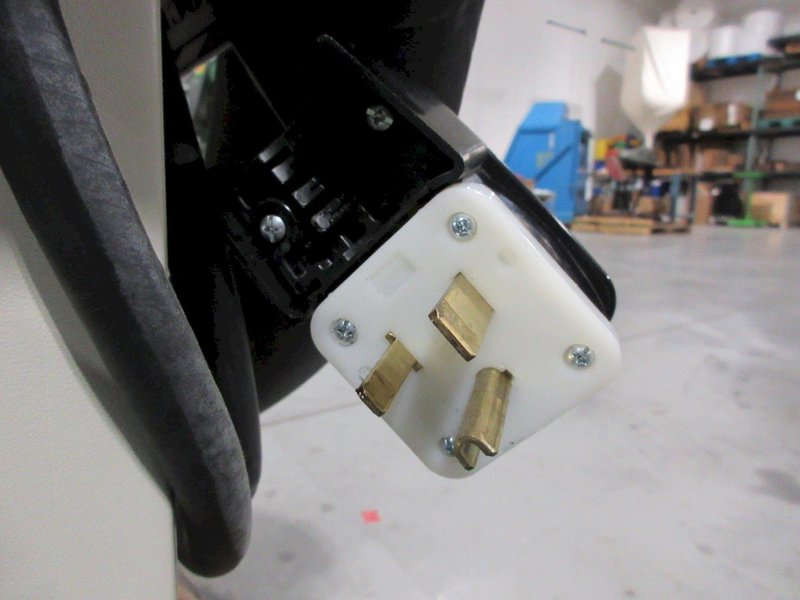 Associated Environmental Systems ZSD-502 Temperature Only Environmental Test Chamber- Auction Item