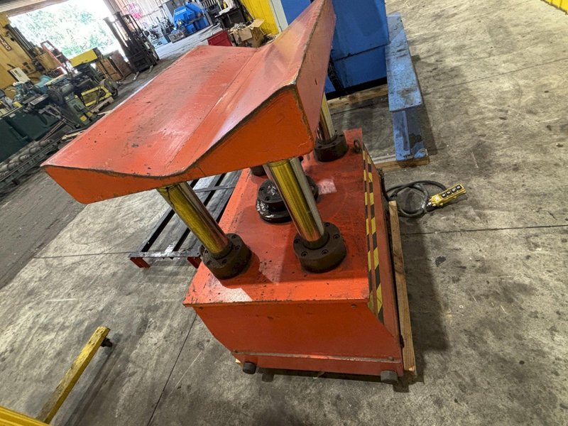 11,000 LBS X 51&quot; SEN FUNG MODEL #UC4A MOTORIZED COIL REEL UNCOILER &amp; COIL CAR: STOCK #23646