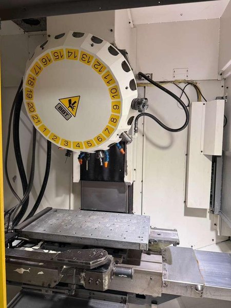 Fanuc Robodrill α-T21iFL CNC Drill Tap Center – Pallet Changer Mill