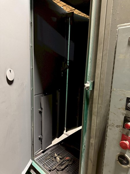 7' X 14' X 8' CLEMCO BLAST ROOM. STOCK #0431826