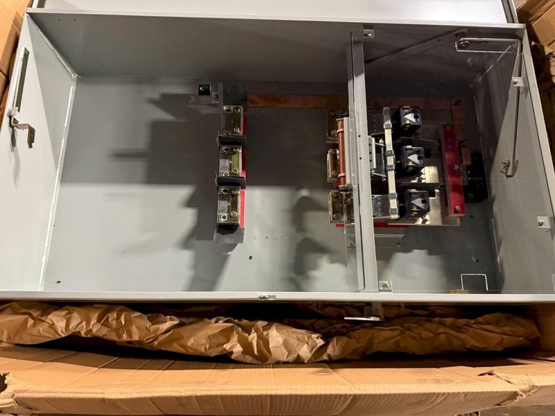 EATON 600A POW-R-WAY III P3F366RSP Fusible Switch 600V, 3PH 4W NEW