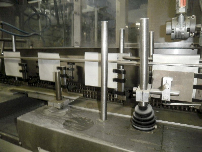 Bartelt IM 9-12 Horizontal Form-fill and Seal Packaging Machine – Model D Servo Auger filler, 2 Filling Stations