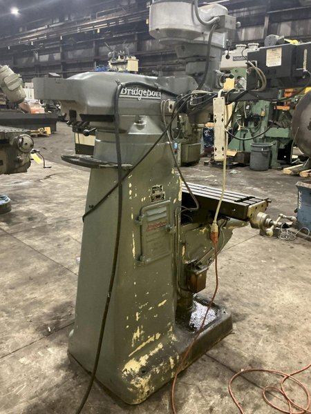 1.5 HP BRIDGEPORT VERTICAL MILL W/ POWER FEED: YOBRO #26042