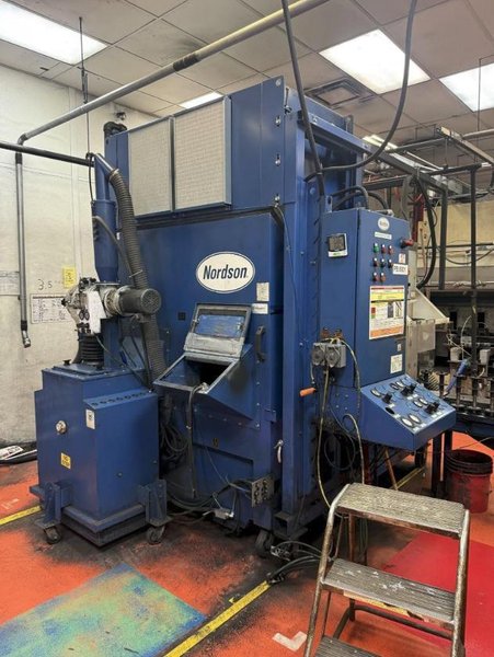 NORDSON POWDER COAT PAINT SYSTEM WITH FEEDER &amp; I-CONTROL. STOCK # 0980326