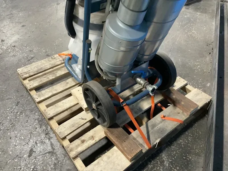 DUSTCONTROL AB PORTABLE DUST COLLECTOR   -  DC 3800TR EX
