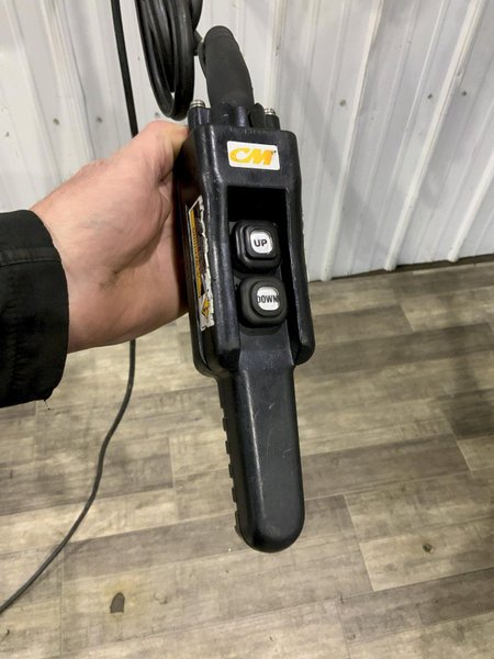 2 TON VESTIL ELECTRIC HOIST MODEL H-4000-3: STOCK #80868