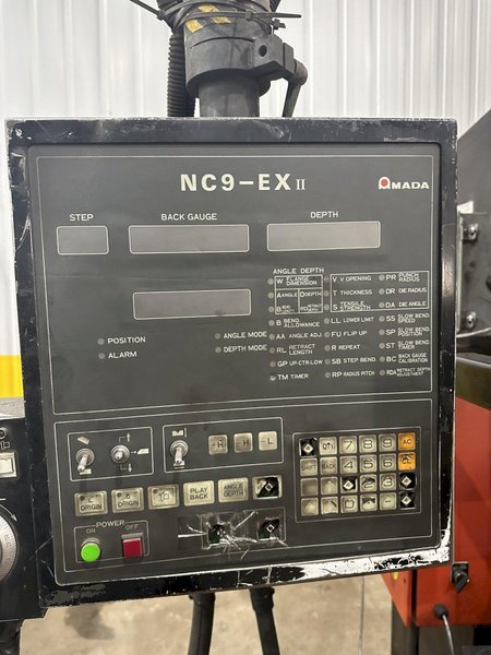 100 TON x 10' AMADA MODEL #RG-100 HYDRAULIC PRESS BRAKE NC9-EXII CONTROL, 1994: STOCK #19752