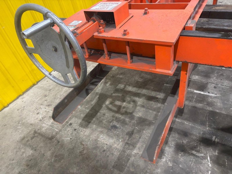 5 TON BUSHMAN MODEL #5500 SHEET LIFTER: YOBRO #24824