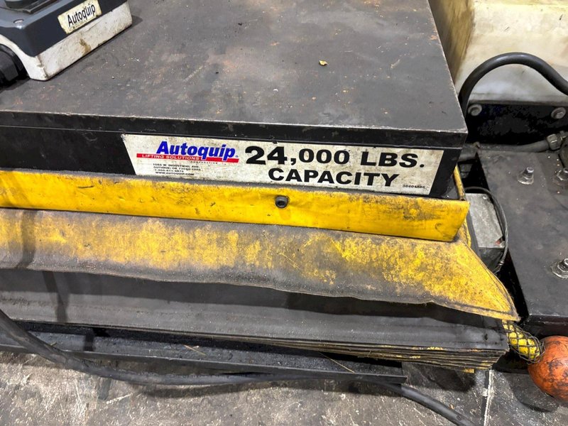 24,000 LBS X 7’ X 4’ AUTOQUIP MODEL #36KK24 HYDRAULIC LIFT TABLE: YOBRO #24355