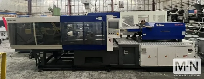 285 TON 28 OZ BORCHE MODEL BS260-III INJECTION MOLDING MACHINE, MFG  2014