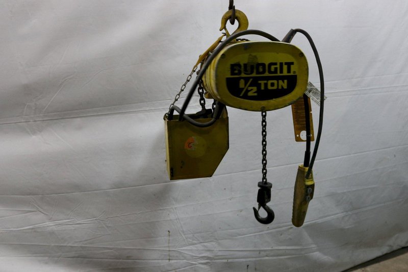 1/2 TON BUDGIT POWER CHAIN HOIST : STOCK #11991