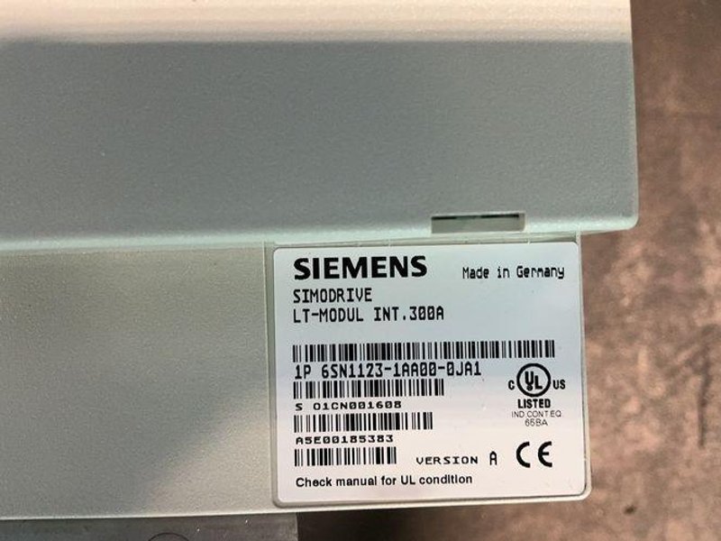 Siemens 300 Amps Simodrive Lt-modul Power Module - 6sn1123-1aa00-0ja1