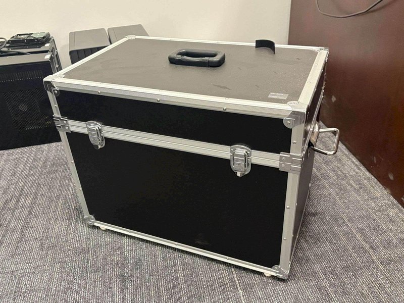 Keyence XM-5000 Handheld CMM, 2023 – Large Stage, Like New, Very Low Hours
