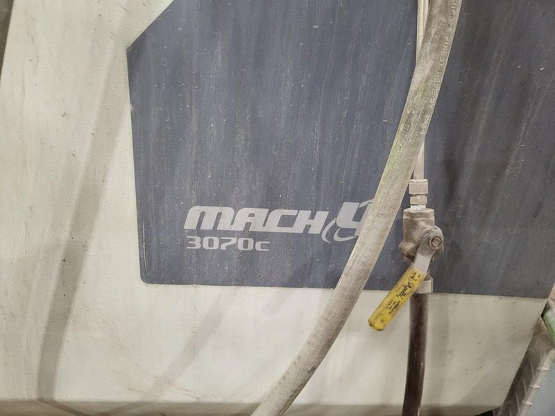 10′ x 20′ Flow M4C 3070C Dual Head Waterjet, 2015 – one 5 axis cutting head