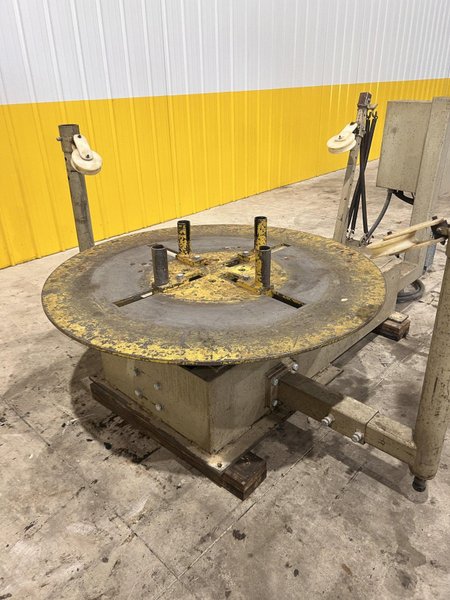 5,000 LB DTI MODEL #5003 HORIZONTAL PALLET TYPE MOTORIZED COIL REEL: STOCK #20119