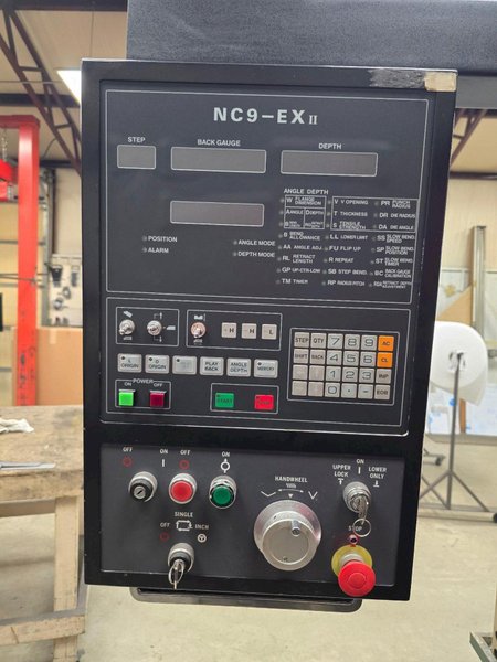 50 Ton x 6.5′ Amada FBD-5020 E Press Brake, 1995 – Backgauge