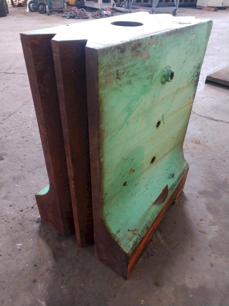 20&quot; X 16&quot; CECO HAMMER RAM: STOCK 13923