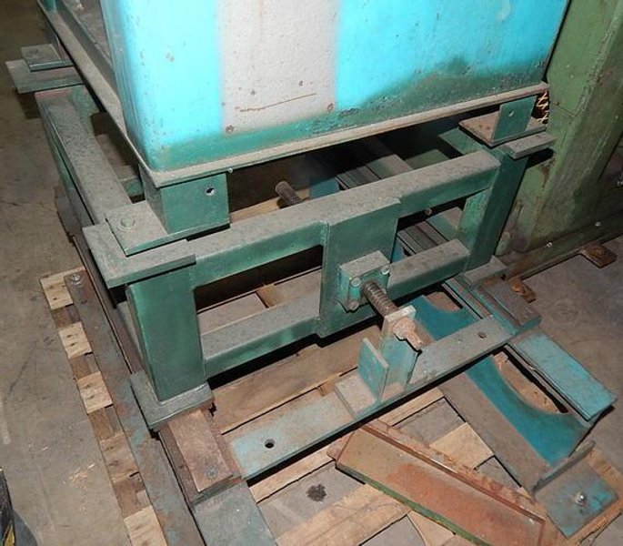 12" X .135" REGAL Straightener