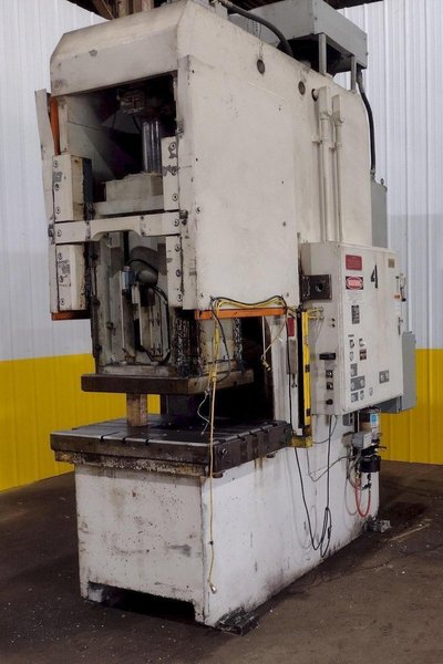 110 TON PACIFIC MODEL #110PF-OBS HYDRAULIC PRESS: STOCK #18261