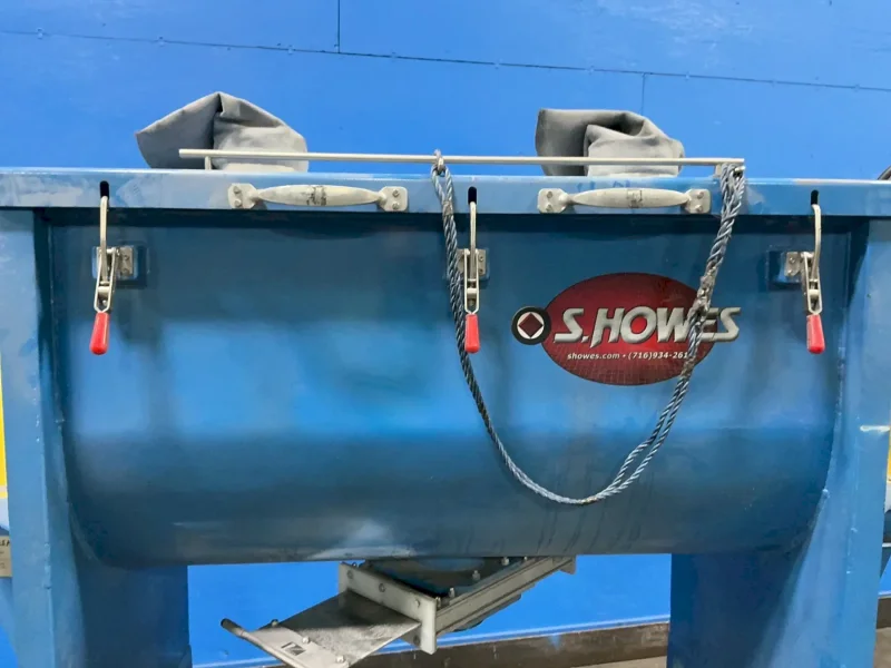 S. HOWES RIBBON BLENDER  -  ES-244