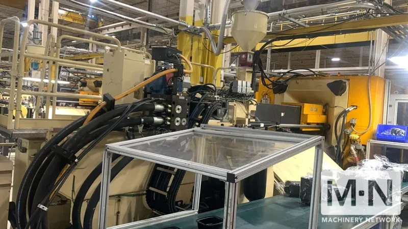 550 TON 39.3 OZ HUSKY MODEL H500RS80/65 INJECTION MOLDING MACHINE MFG 2011 (2) available