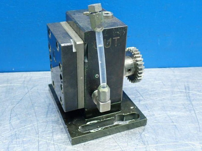 ABB VOLUME: 3CM  ROBOTIC SPRAY GEAR PUMP  -  3HNA011884-001