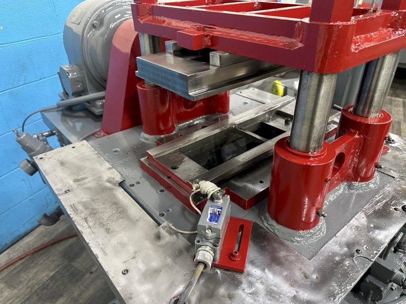 12 TON TISHKEN 4 POST CUTOFF PRESS: STOCK #78450