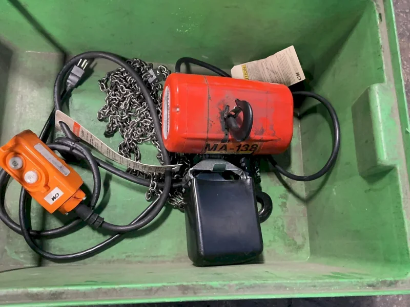 COLUMBUS MCKINNON CORPORATION 1000 LBS ELECTRIC CHAIN HOIST  -  SHOPSTAR