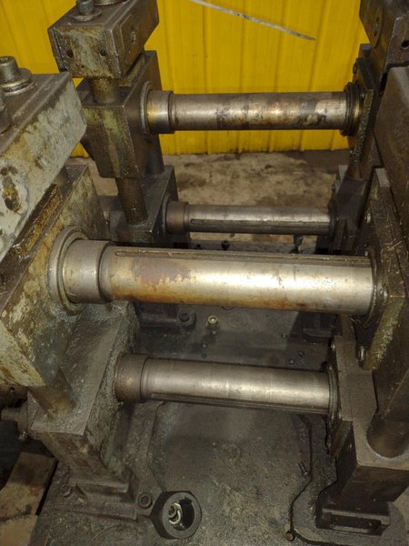 2 STAND x 2&quot; YODER UNIVERSAL DRIVE ROLLFORMER: STOCK #23430