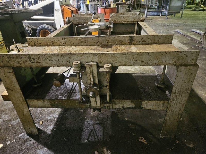 150-TON DAKE HYDRAULIC STRAIGHTENING PRESS. STOCK # 0778725