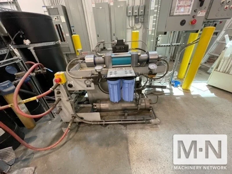 6&#039;5&quot;&#039; x 13&#039; Flow Mach 2 2040C Dynamic CNC Waterjet, 2012