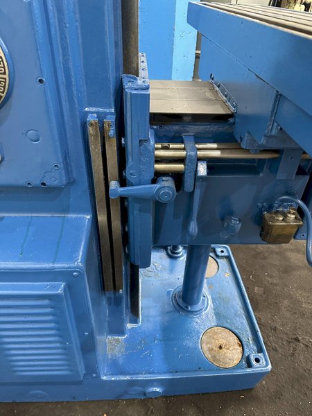 KEARNEY &amp; TRECKER MODEL #205 HORIZONTAL MILL: STOCK #77082