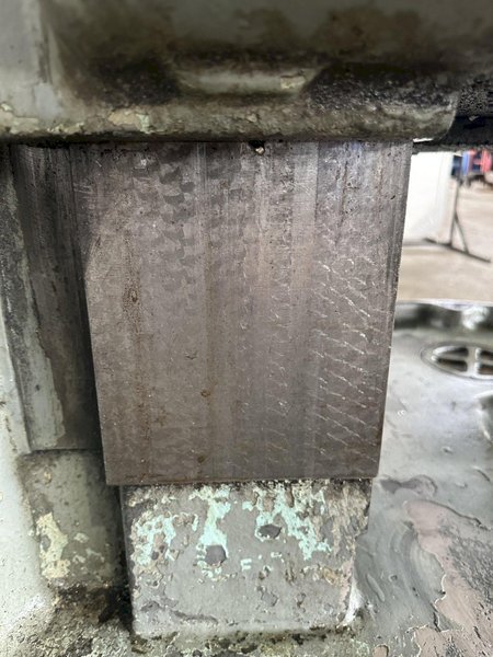 CINCINNATI NO. 4 VERTICAL MILL. STOCK # 0261724.