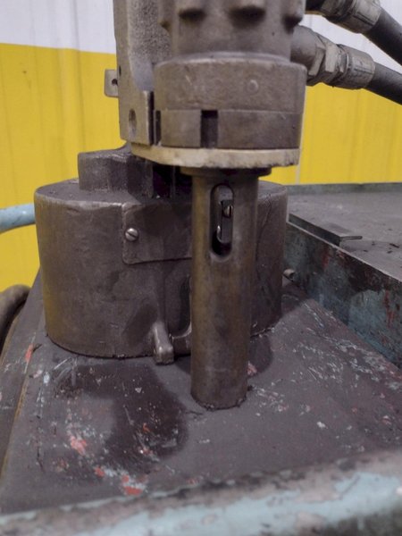 LAMINA PORTABLE HYDRAULIC DRILL WITH POWER UNIT: STOCK #23772