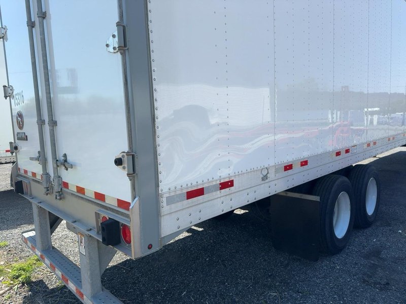 Great Dane CS1 Champion 53′ x 102″ Composite Dry Van Trailer, 2022 – Air Ride, Swing Doors, Wood Floor, Tandem Axle