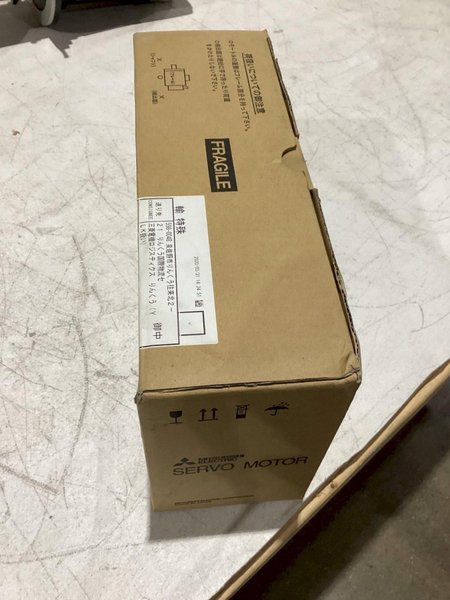 MITSUBISHI SERVO MOTOR HF105S-A51 NEW