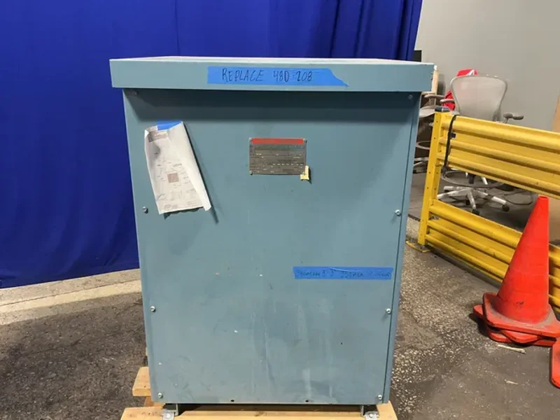 I-T-E POWER 225 KVA TRANSFORMER  -  3F3Y225