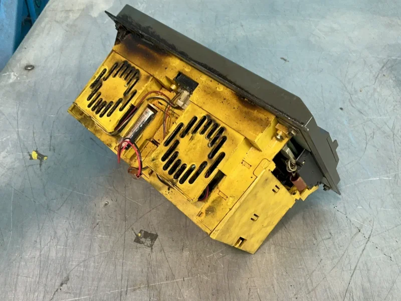FANUC 21i-MB OPERATOR PANEL  -  A02B-0285-B502