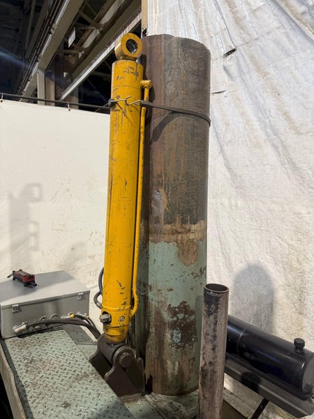 6,000 LB WORTHINGTON MODEL 60P WELDING POSITIONER. STOCK # 1113325.