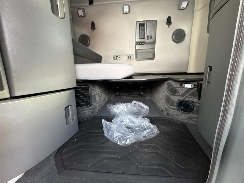 2022 Volvo VNL 4V4NC9EH2NN603434