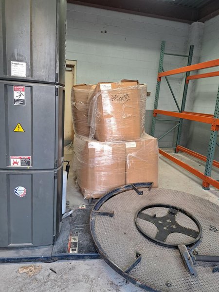 Lantech 60&quot; Turntable Stretch Wrapper Q Automatic