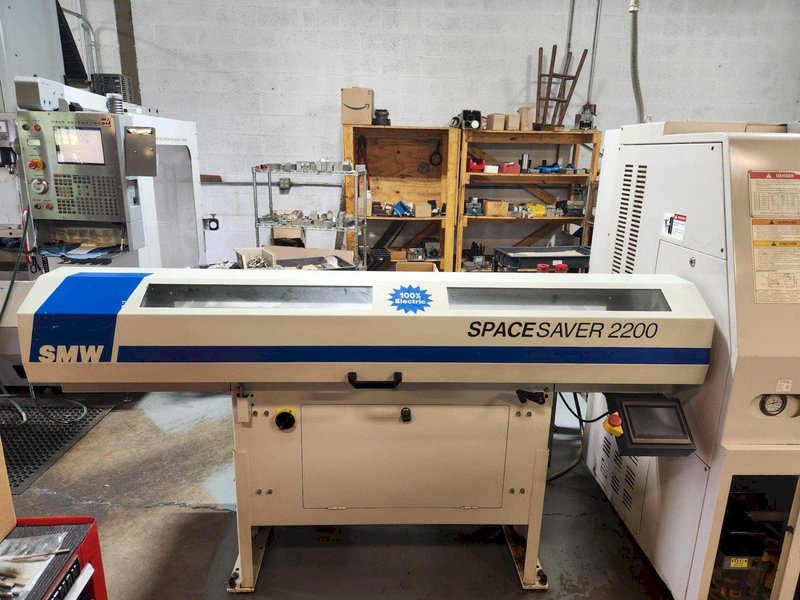 Doosan Puma 240B CNC Lathe, 2005 – Bar Feeder, Tailstock, Parts Catcher