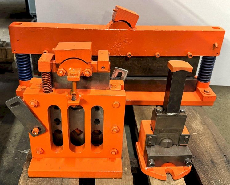 65 Ton Scotchman Hydraulic Ironworker 6509, 24" Bar Shear, Angle Shear, Punch, 5 HP, Reconditioned