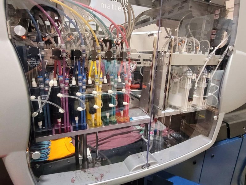 Kornit Avalanche Avalanche HD6 – R series 70-MACH-9580 Direct to Garment Printer with 6 Color Channels, 2021 – Includes Adelco EcoTex Advanced Curing Systems Dryer