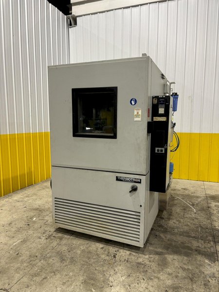 -73* TO 204* C 1999 THERMOTRON MODEL #SM-32C ENVIRONMENTAL TEST CHAMBER WITH HUMIDITY: STOCK #14739
