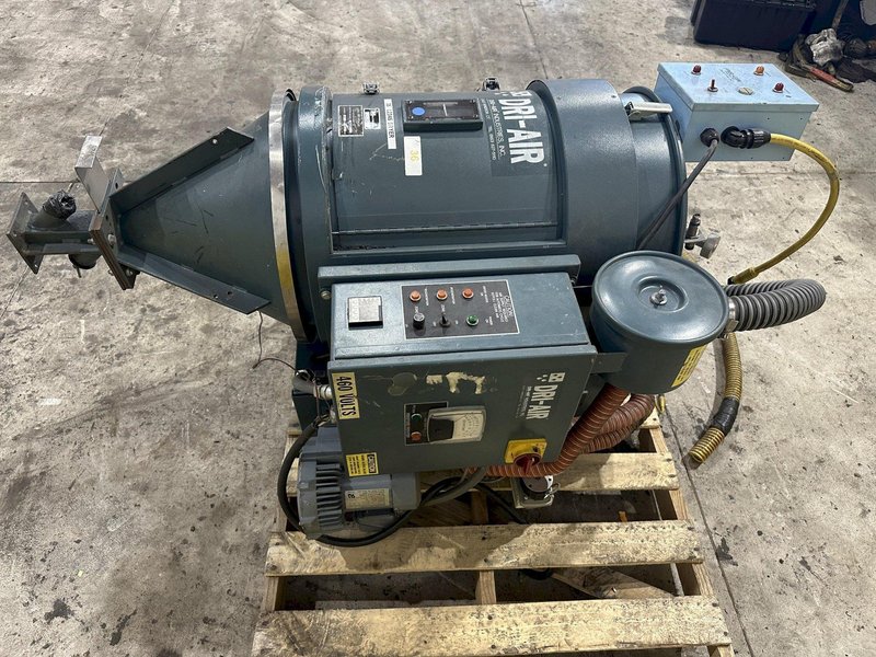 100 LB DRI-AIR INDUSTRIES MODEL #RH100 DRYER HOPPER: STOCK #20100