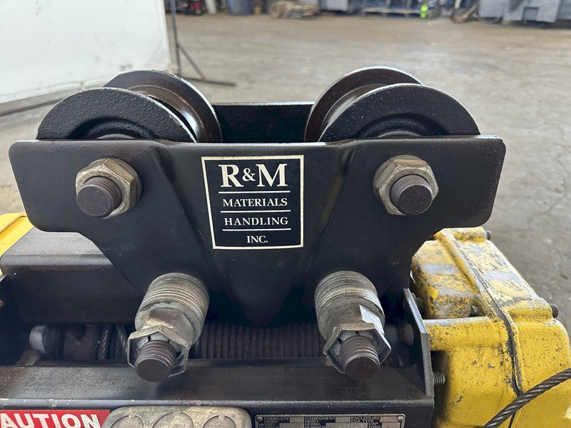 1 TON R&amp;M SPACEMASTER CABLE HOIST. STOCK # 0315722